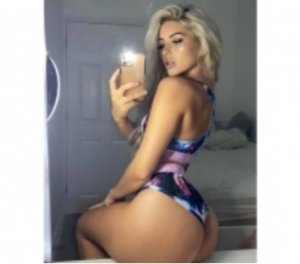 Chrystiane escorts in Circleville, OH